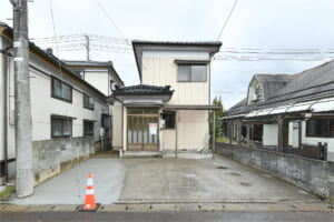 新潟県燕市富永B棟